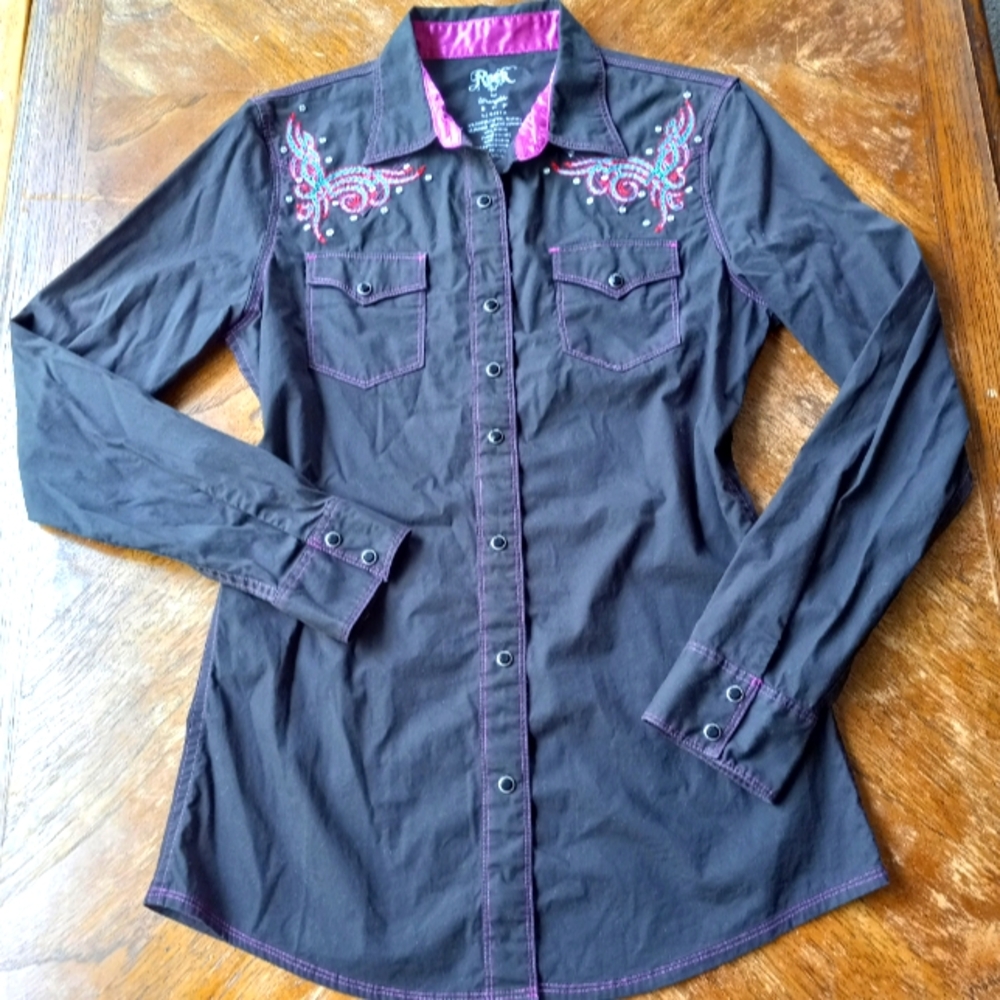 Black Rock 47 By Wrangler Long Sleeve Embroidered Button Down !!!!